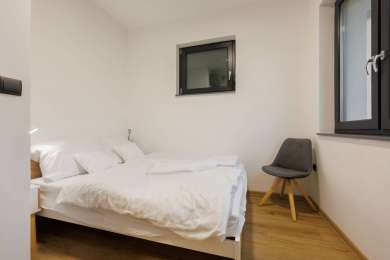 7f1d77112dfc1bc0808a00b008