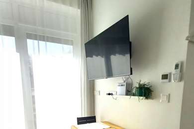 ludvig_007_szoba_asztal_tv